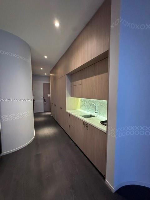En Venta: $578,000 (1 camas, 1 baños, 627 Pies cuadrados)