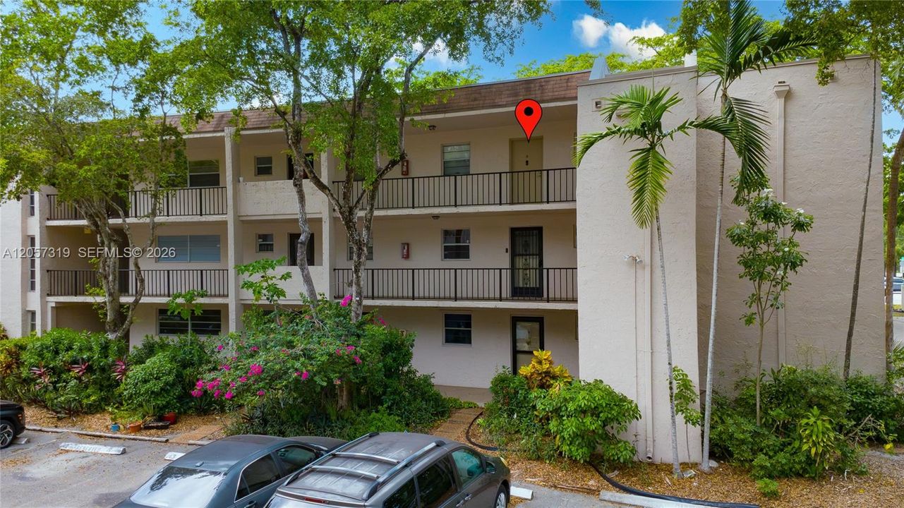 En Venta: $299,999 (3 camas, 2 baños, 1300 Pies cuadrados)