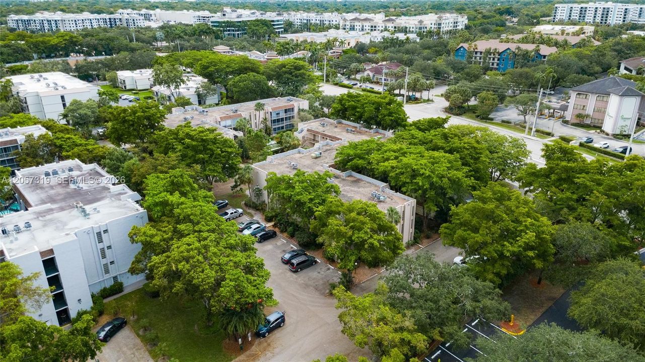 En Venta: $299,999 (3 camas, 2 baños, 1300 Pies cuadrados)