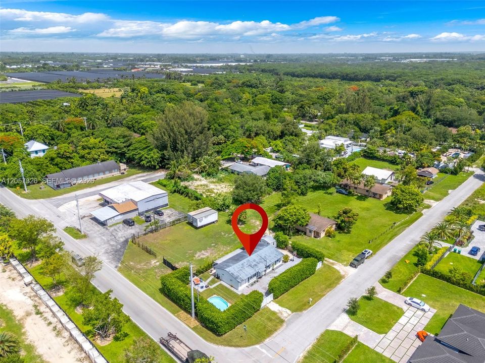 SIDE IS ON SW 232 STREWT IN ANDERSONS CORNER REDLAND , FL. NO ASSLOCIATION