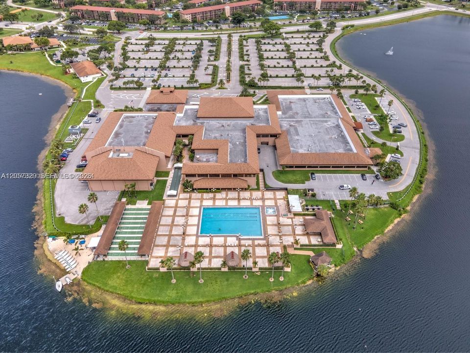 Clubhouse/ Pool