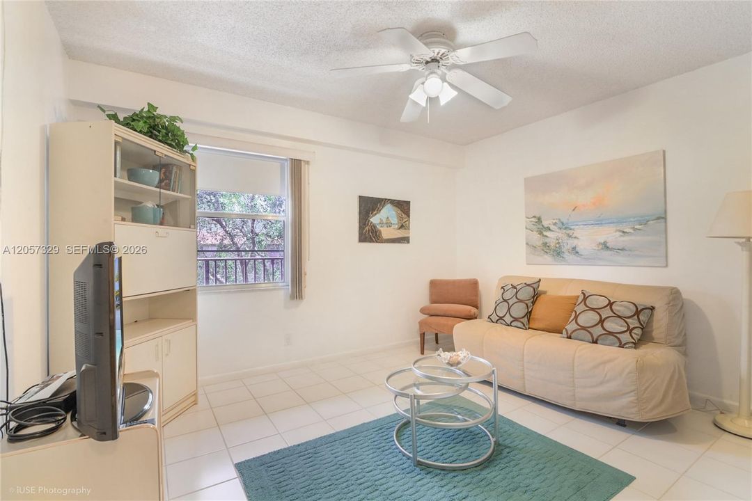 2nd Bedroom