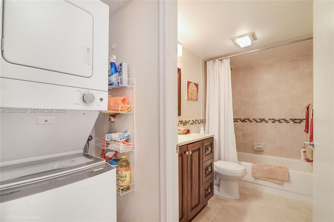 2nd Bathroom