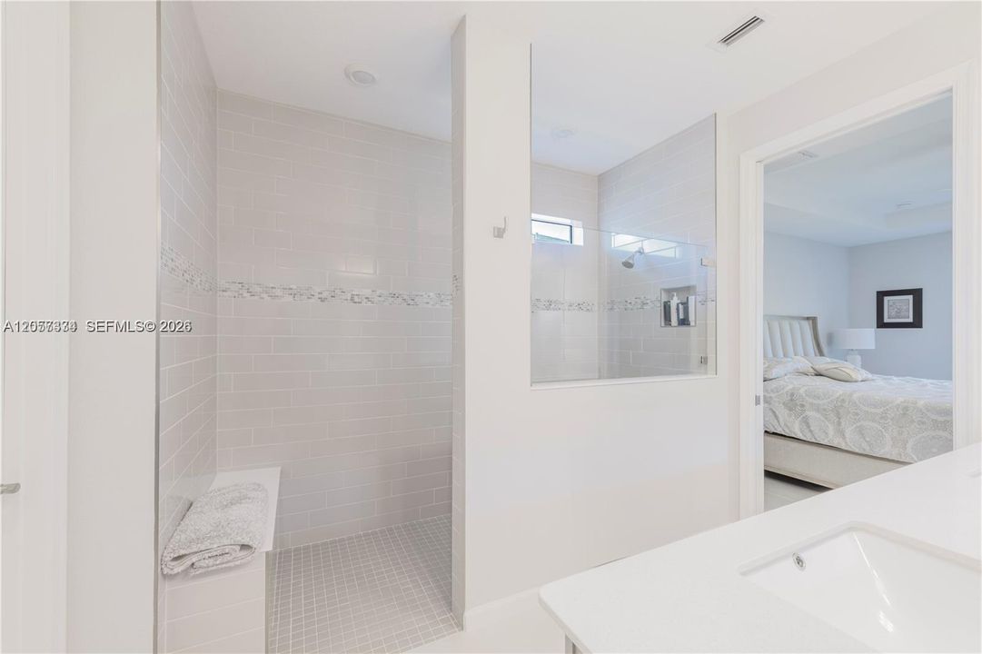 En Venta: $525,000 (2 camas, 2 baños, 1829 Pies cuadrados)