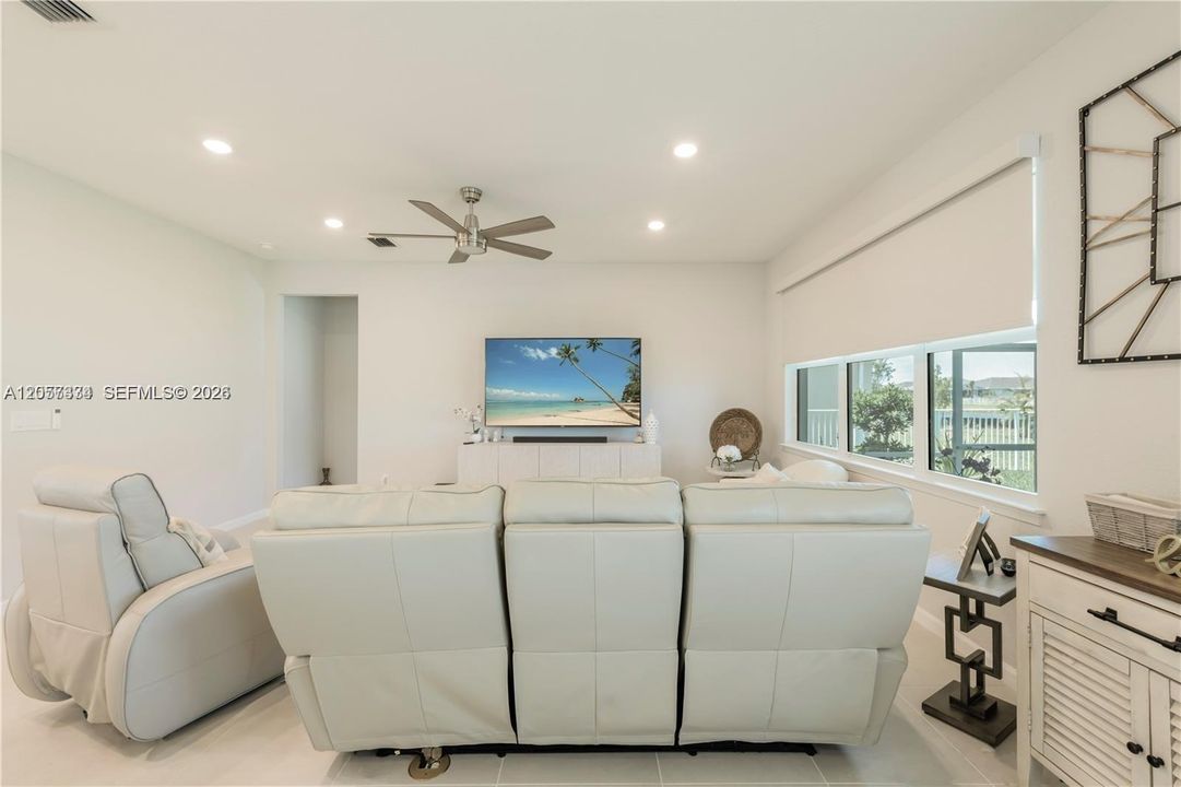 En Venta: $525,000 (2 camas, 2 baños, 1829 Pies cuadrados)