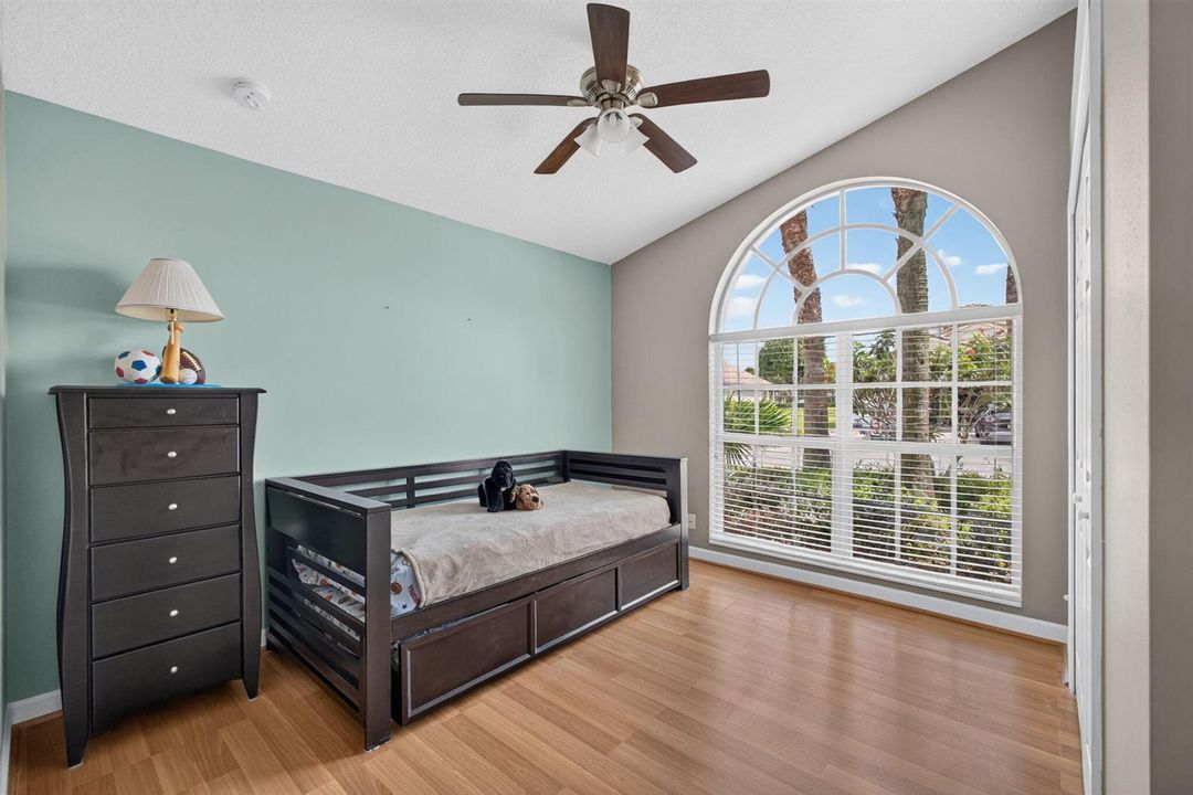 37-web-or-mls-5D1A2206