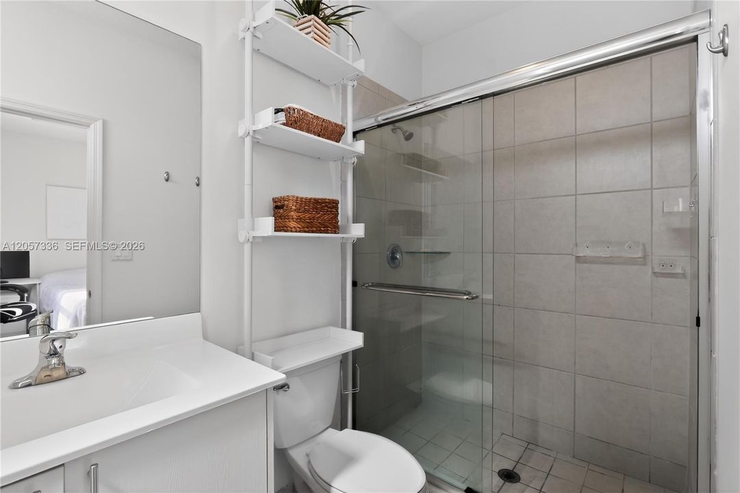 На продажу: $429,000 (4 спален, 2 ванн, 1545 Квадратных фут)