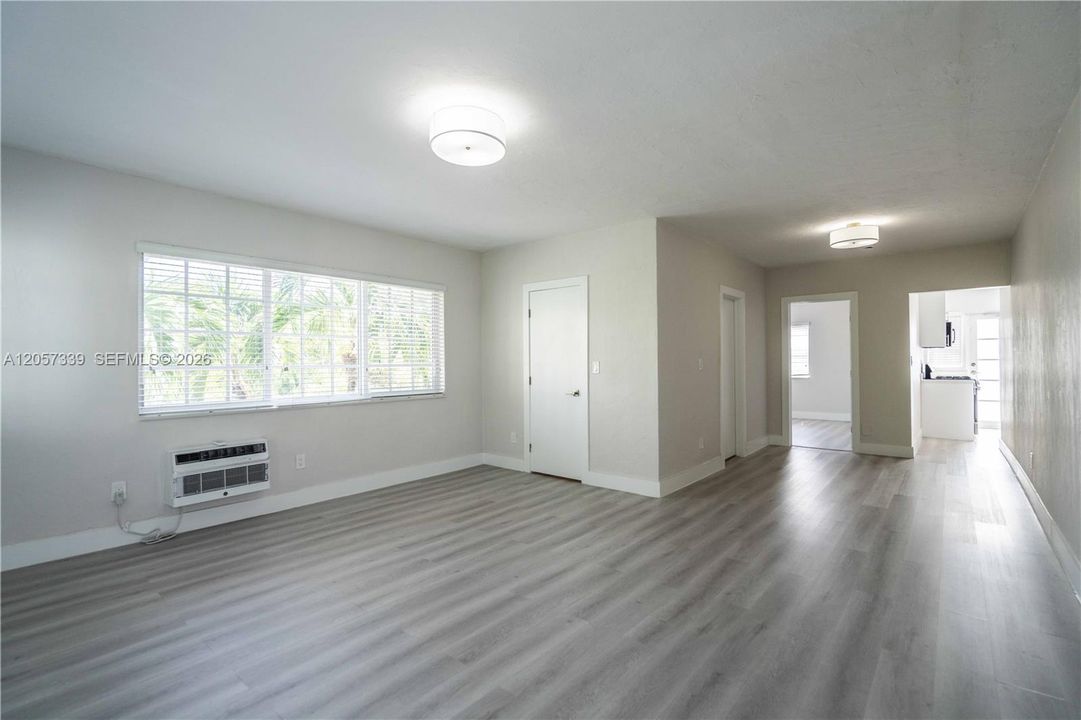 В аренду: $2,450 (1 спален, 1 ванн, 0 Квадратных фут)