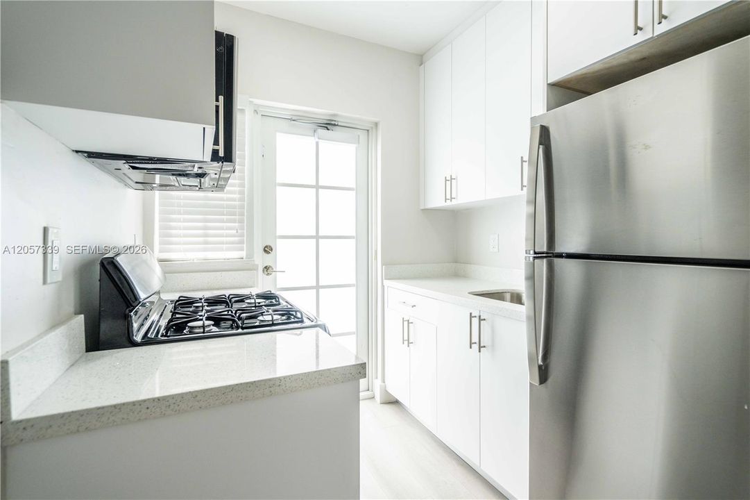 В аренду: $2,450 (1 спален, 1 ванн, 0 Квадратных фут)