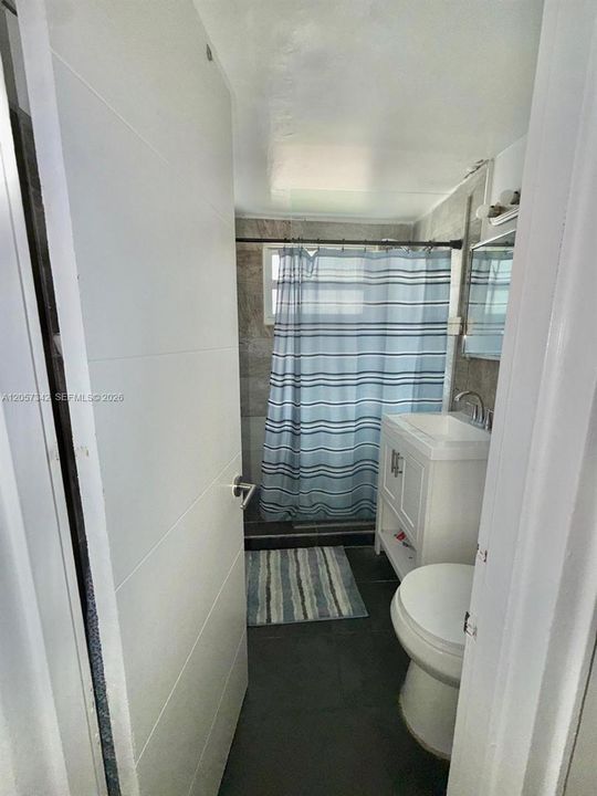 En Renta: $1,800 (0 camas, 1 baños, 439 Pies cuadrados)