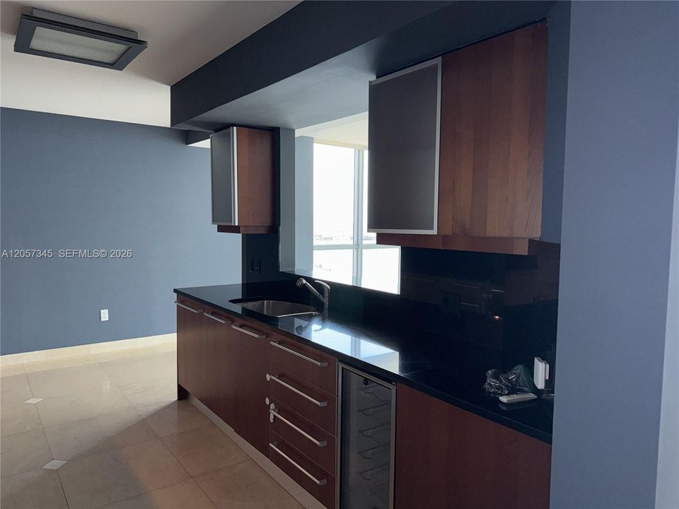 For Sale: $2,000,000 (2 beds, 2 baths, 1878 Square Feet)