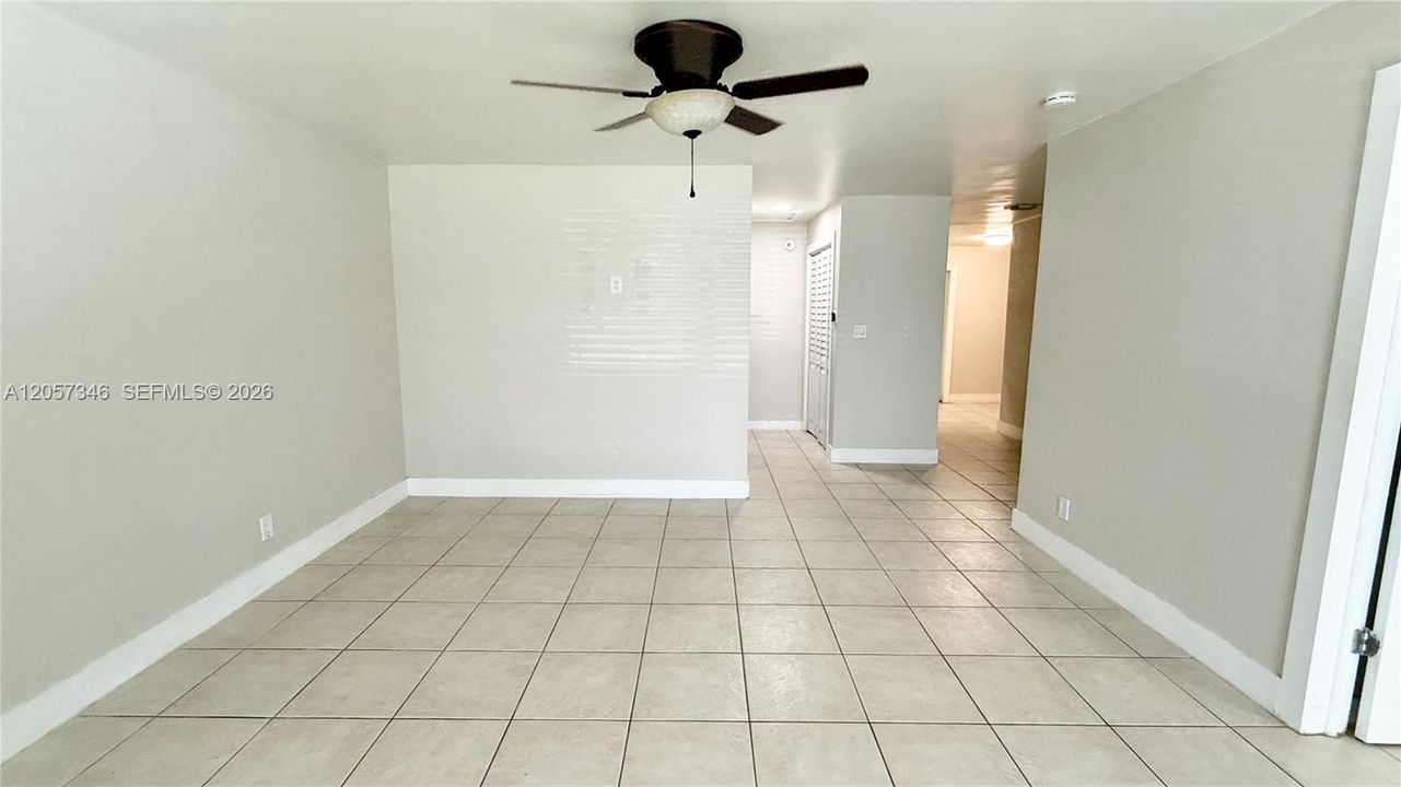 For Rent: $2,500 (3 beds, 2 baths, 2102 Square Feet)