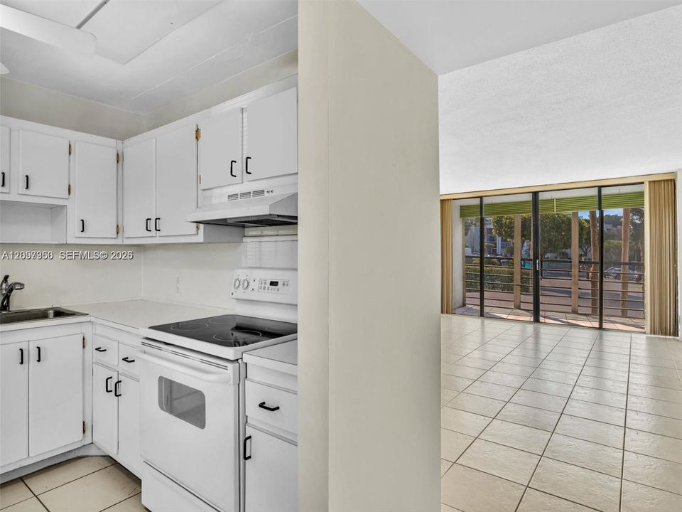 En Venta: $155,000 (1 camas, 1 baños, 741 Pies cuadrados)