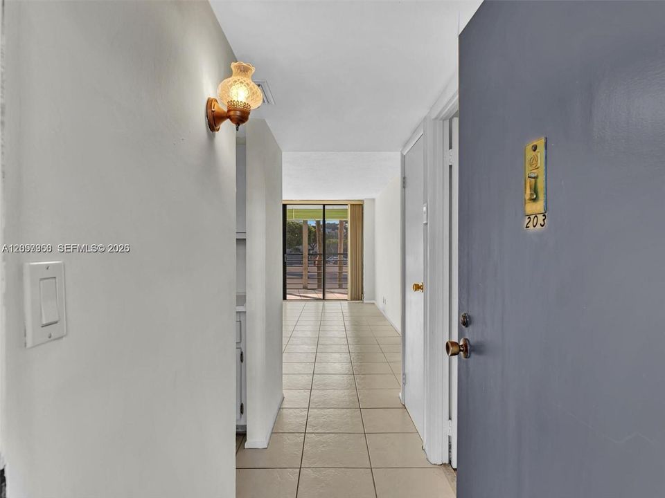 En Venta: $155,000 (1 camas, 1 baños, 741 Pies cuadrados)