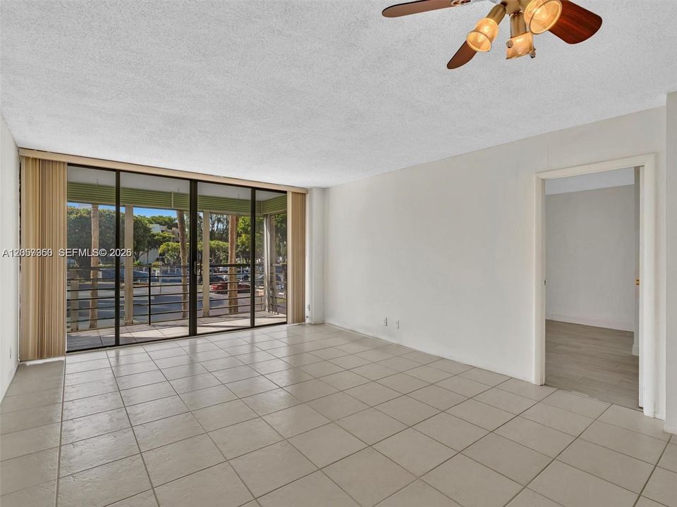 En Venta: $155,000 (1 camas, 1 baños, 741 Pies cuadrados)