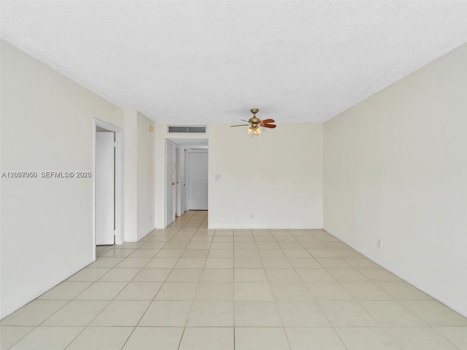 En Venta: $155,000 (1 camas, 1 baños, 741 Pies cuadrados)