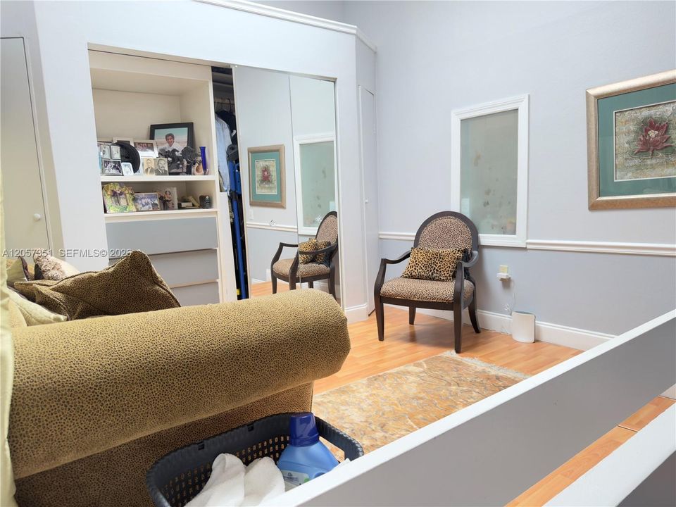 For Sale: $1,150,000 (4 beds, 3 baths, 2425 Square Feet)
