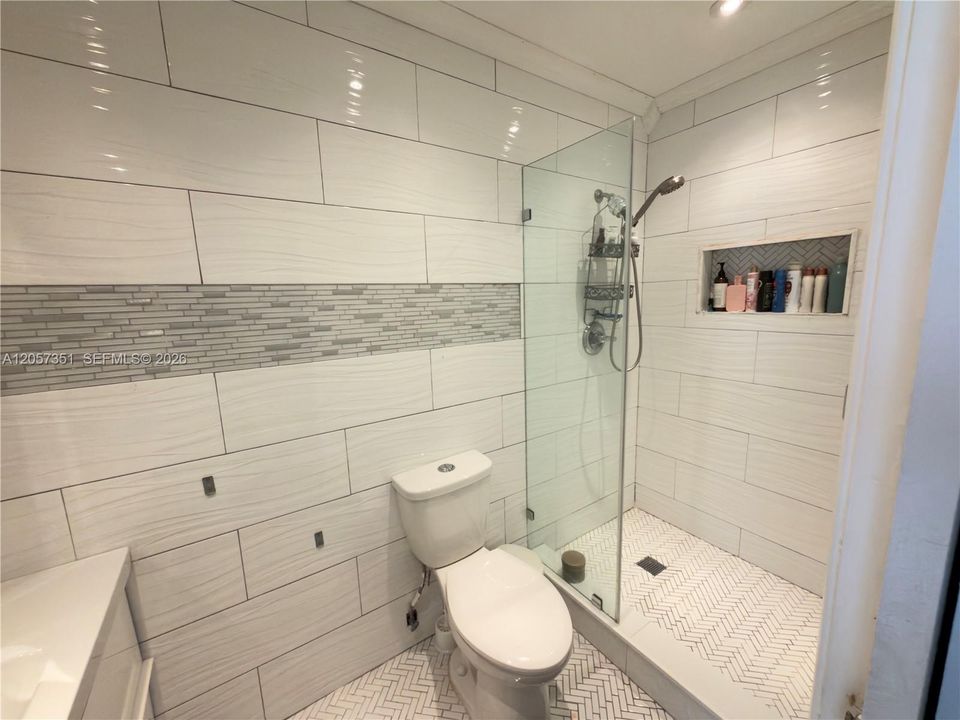 For Sale: $1,150,000 (4 beds, 3 baths, 2425 Square Feet)