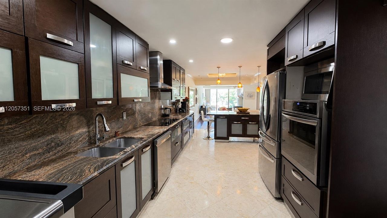 For Sale: $1,150,000 (4 beds, 3 baths, 2425 Square Feet)