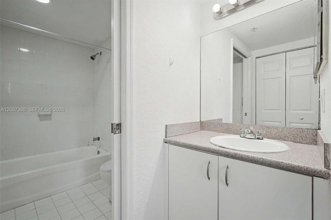 Primary bathroomm