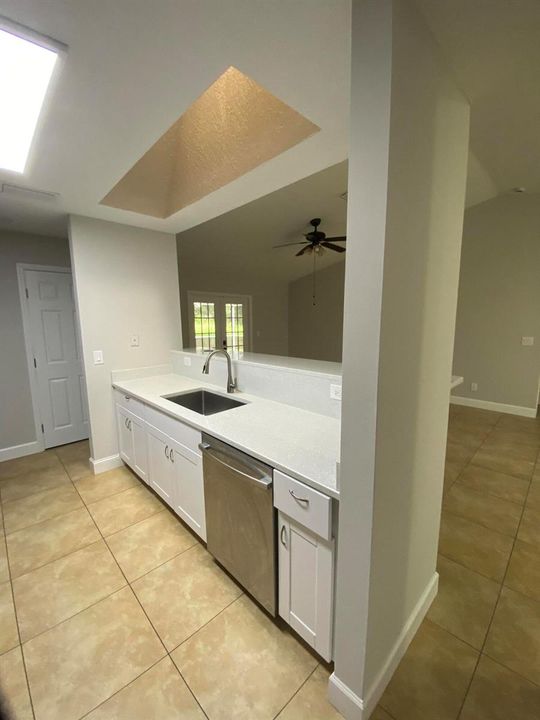 Side kitchen