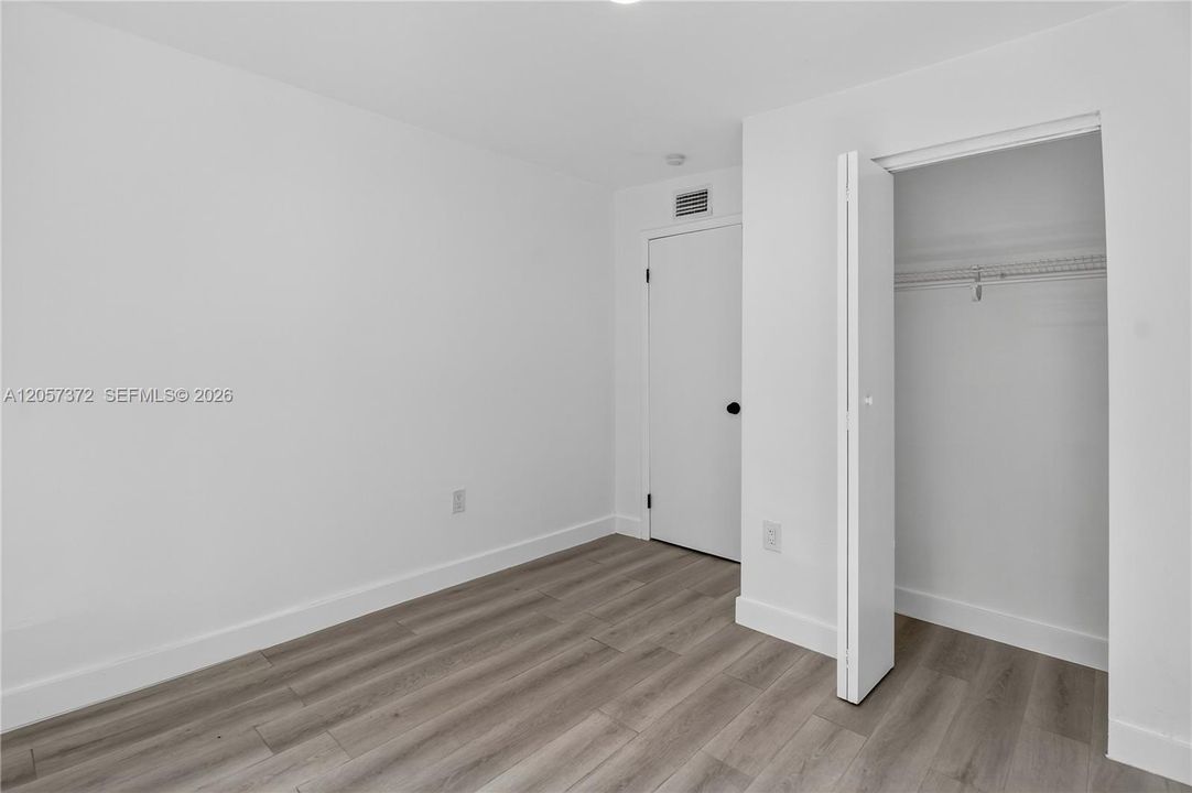 На продажу: $599,000 (0 спален, 0 ванн, 1353 Квадратных фут)