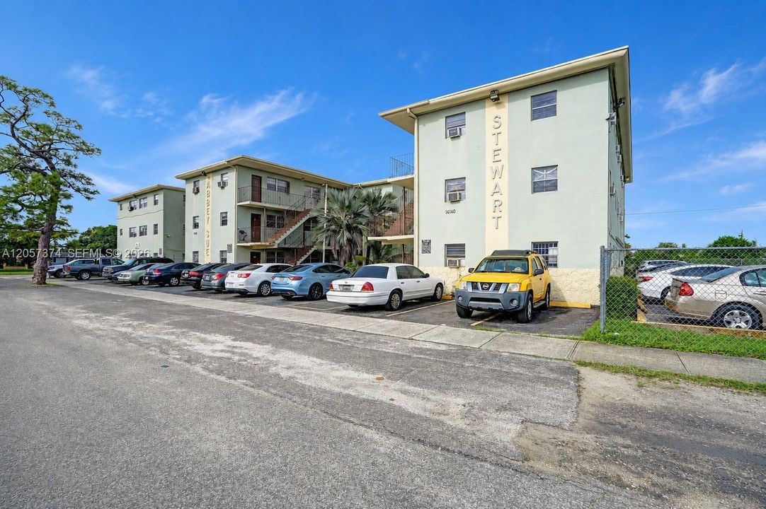 В аренду: $1,425 (1 спален, 1 ванн, 500 Квадратных фут)