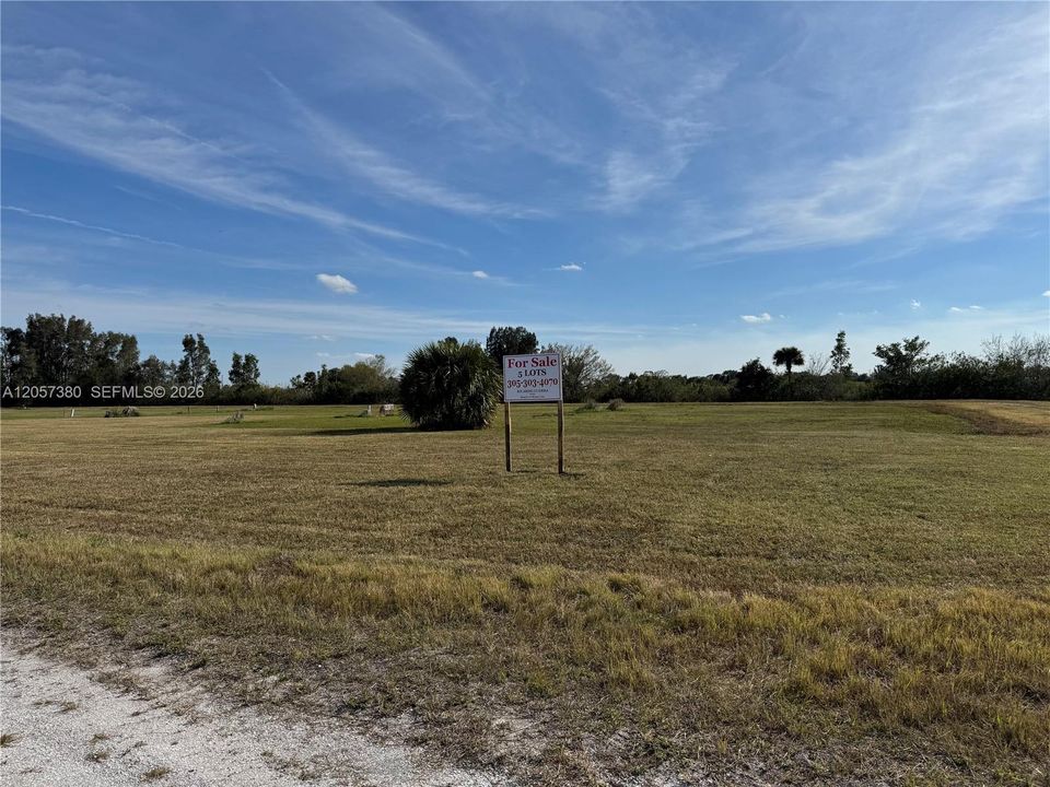 En Venta: $99,900 (0.76 acres)