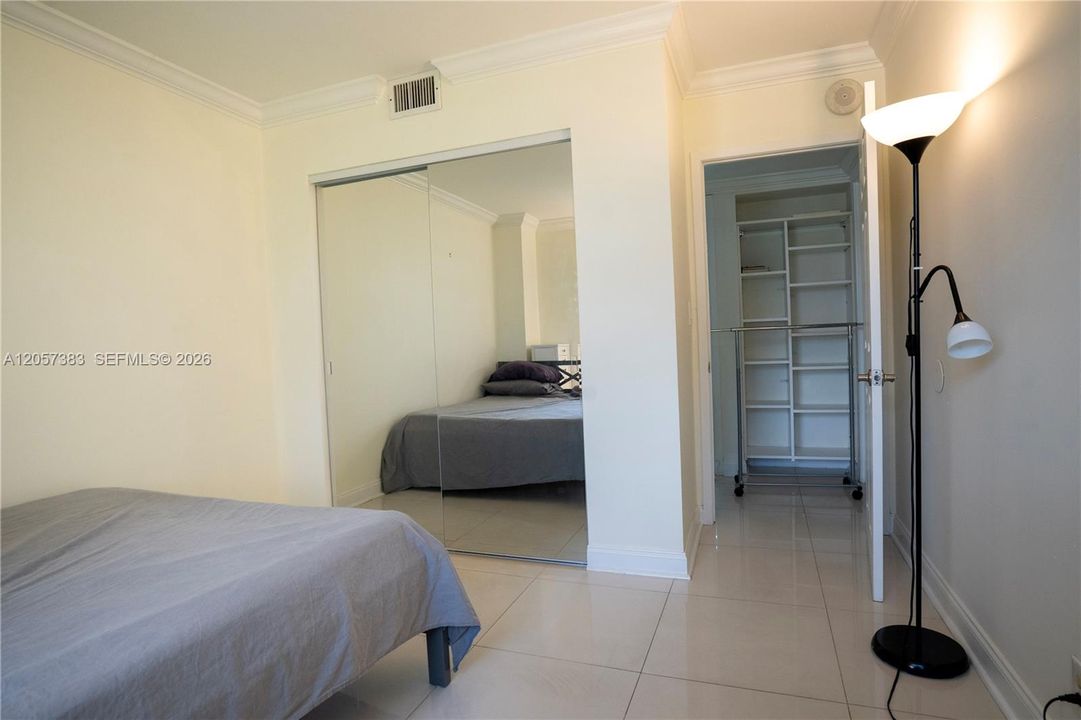 For Sale: $345,000 (2 beds, 2 baths, 1280 Square Feet)