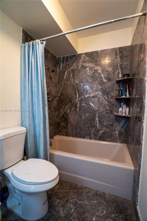 For Sale: $345,000 (2 beds, 2 baths, 1280 Square Feet)
