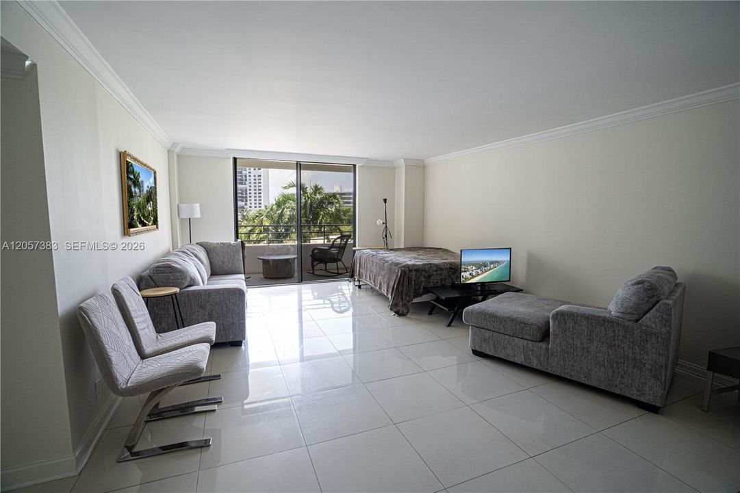 For Sale: $345,000 (2 beds, 2 baths, 1280 Square Feet)