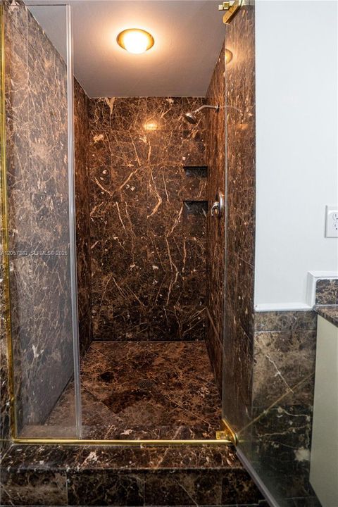 For Sale: $345,000 (2 beds, 2 baths, 1280 Square Feet)