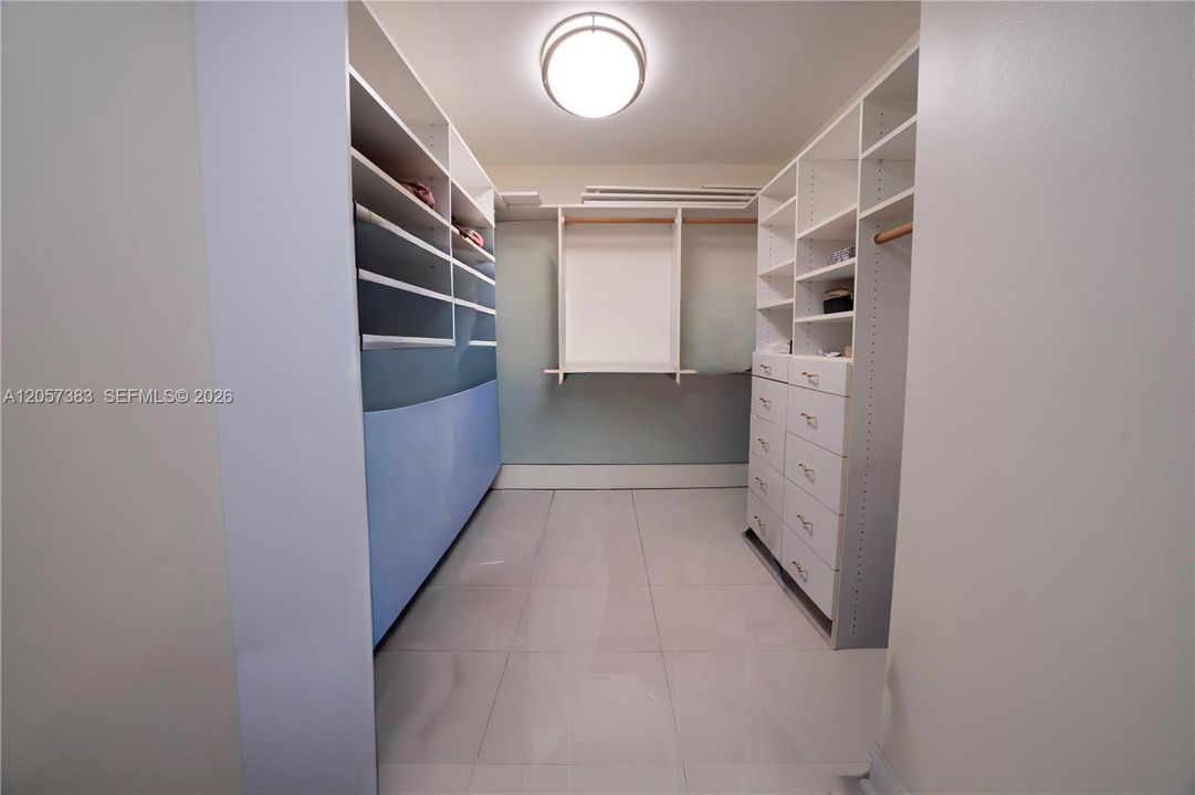 For Sale: $345,000 (2 beds, 2 baths, 1280 Square Feet)