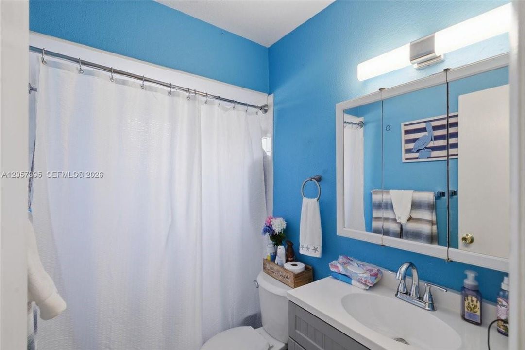 На продажу: $559,990 (3 спален, 2 ванн, 1470 Квадратных фут)