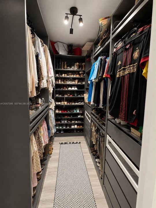 В аренду: $4,200 (3 спален, 2 ванн, 1794 Квадратных фут)