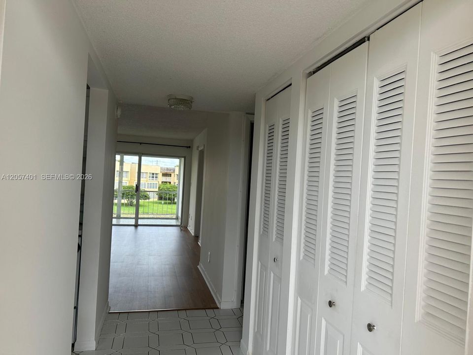 En Renta: $1,750 (2 camas, 2 baños, 880 Pies cuadrados)