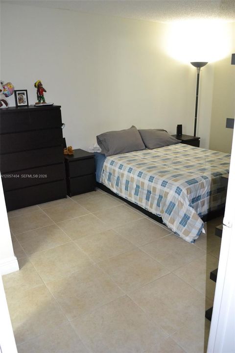 В аренду: $1,900 (1 спален, 1 ванн, 676 Квадратных фут)