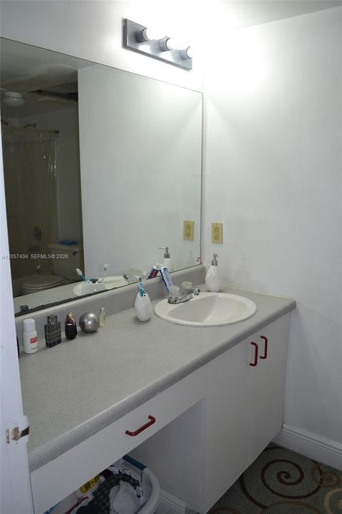 В аренду: $1,900 (1 спален, 1 ванн, 676 Квадратных фут)