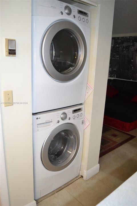 В аренду: $1,900 (1 спален, 1 ванн, 676 Квадратных фут)