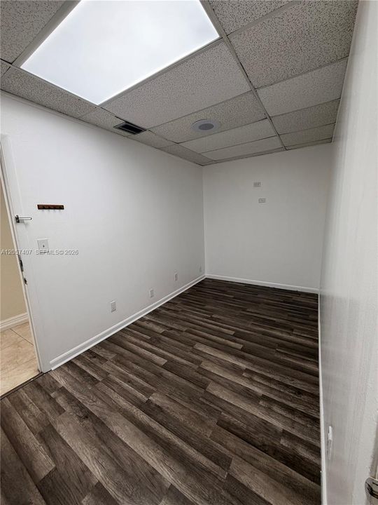В аренду: $900 (0 спален, 0 ванн, 0 Квадратных фут)