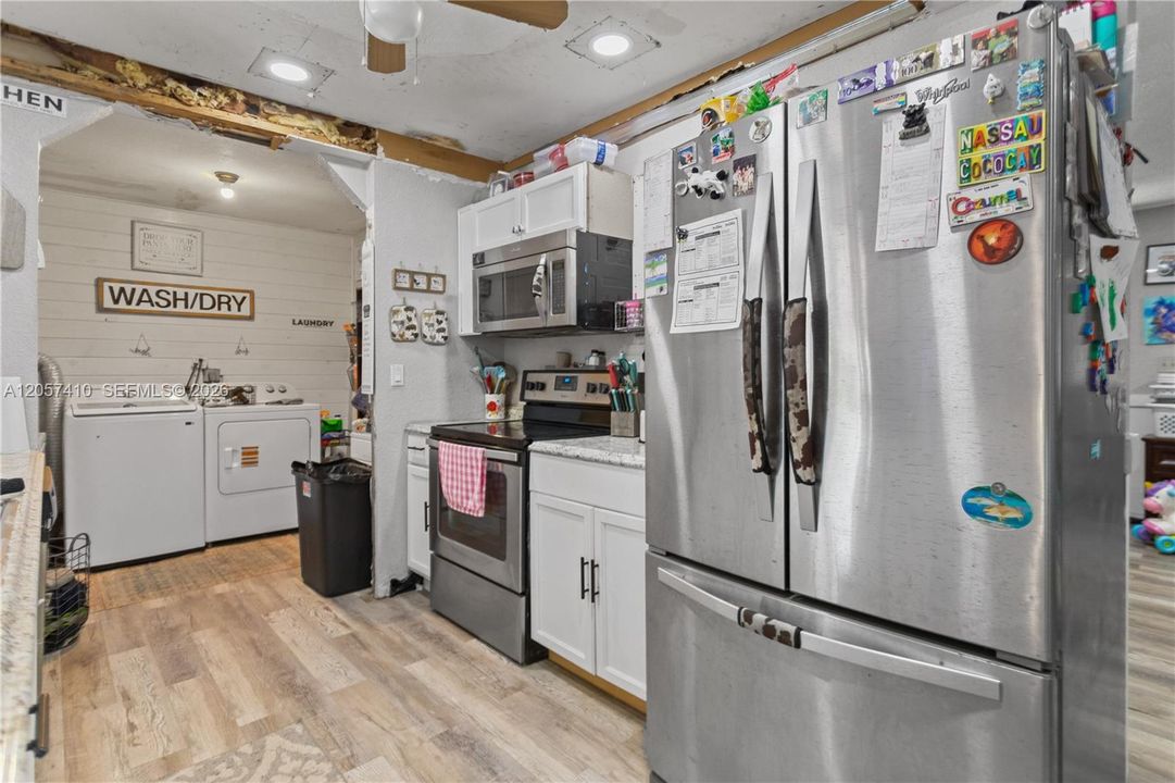 For Sale: $364,000 (3 beds, 1 baths, 1056 Square Feet)