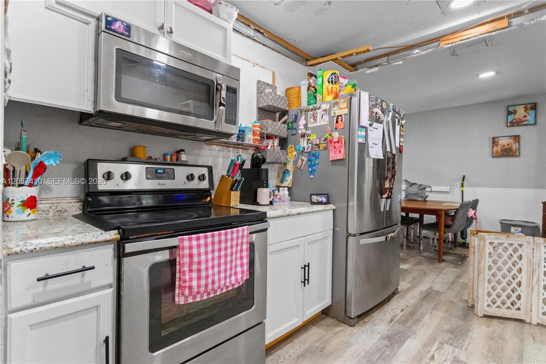 For Sale: $364,000 (3 beds, 1 baths, 1056 Square Feet)