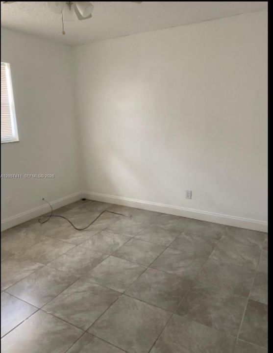En Renta: $2,000 (2 camas, 2 baños, 2645 Pies cuadrados)