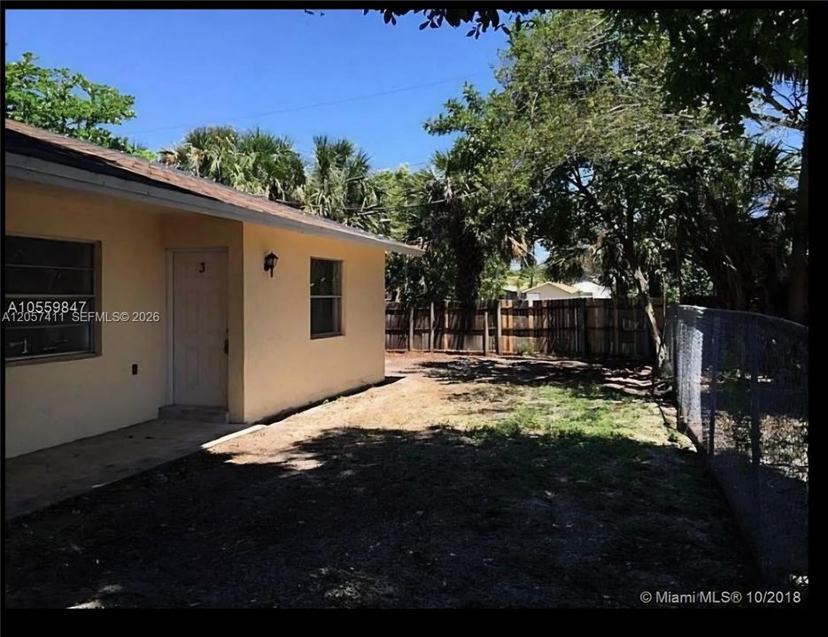 En Renta: $2,000 (2 camas, 2 baños, 2645 Pies cuadrados)