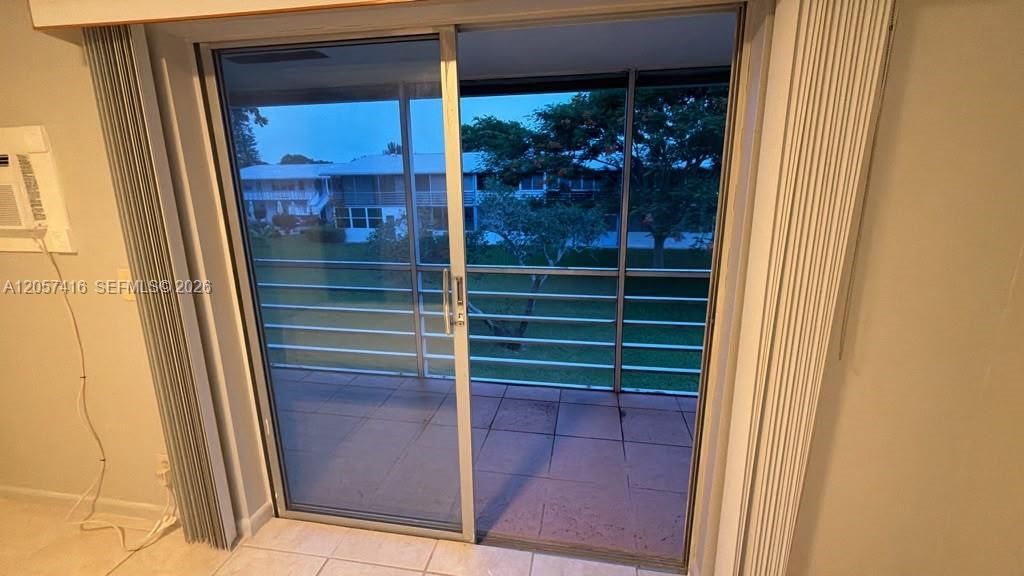 В аренду: $1,400 (1 спален, 1 ванн, 615 Квадратных фут)