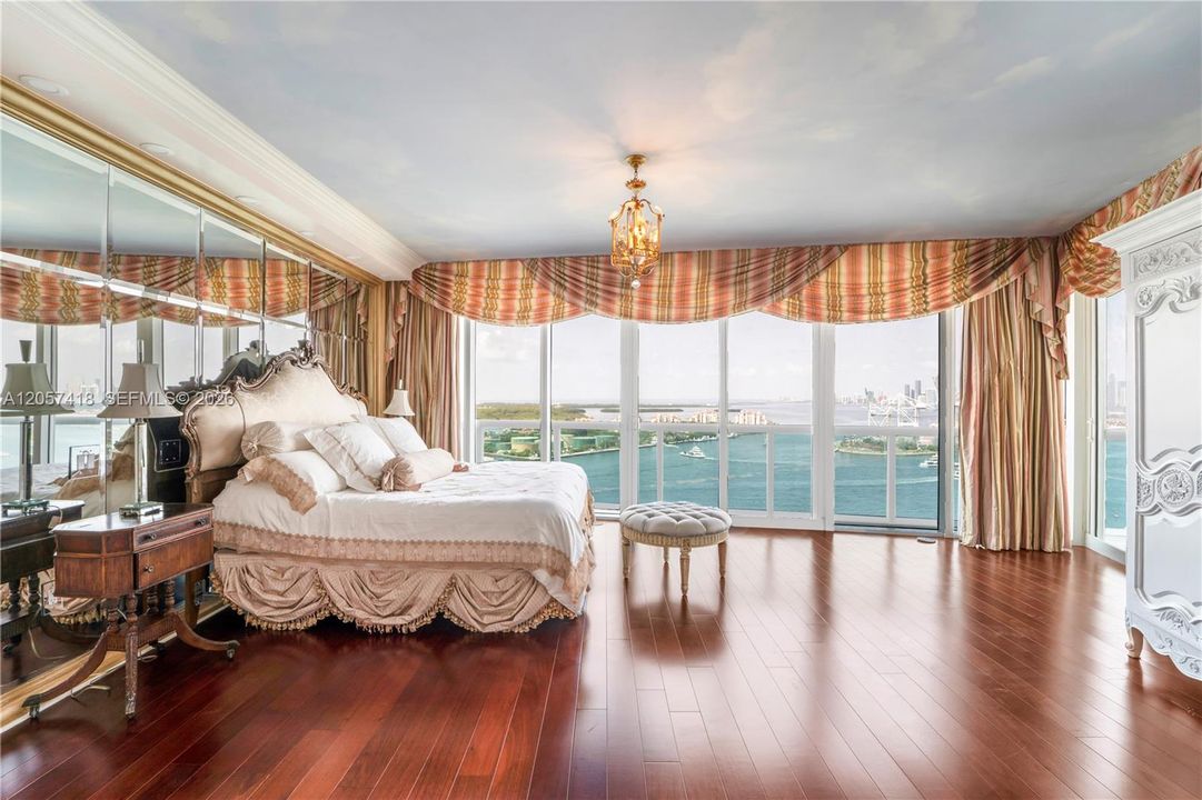 En Venta: $11,000,000 (3 camas, 3 baños, 3365 Pies cuadrados)