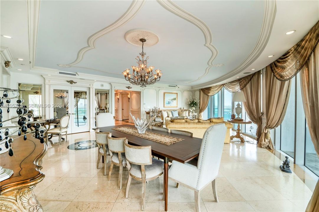 En Venta: $11,000,000 (3 camas, 3 baños, 3365 Pies cuadrados)