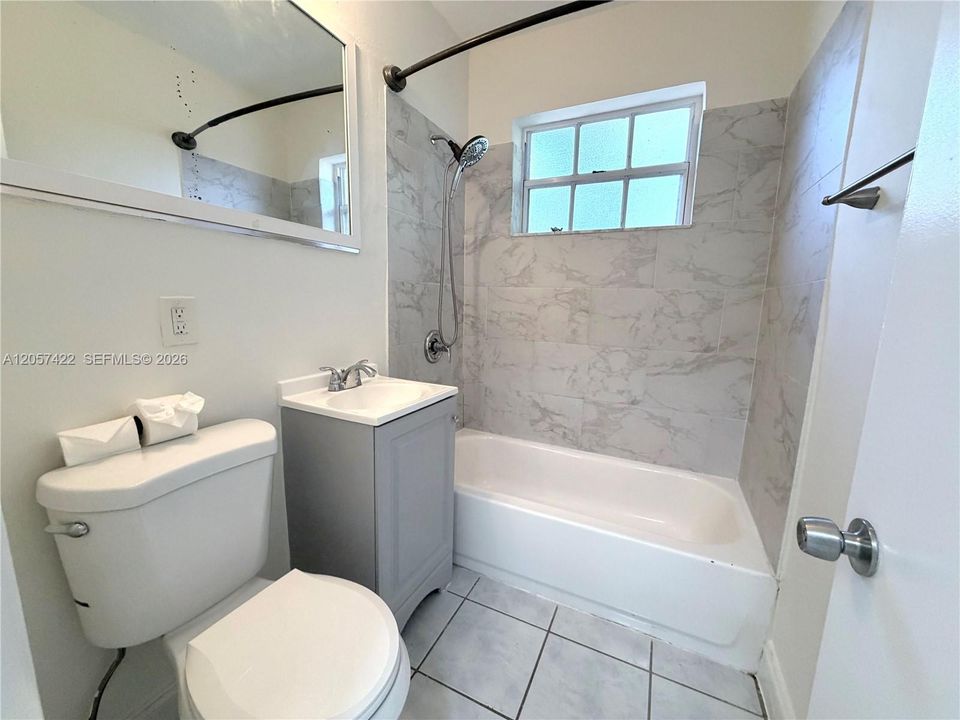 В аренду: $2,700 (3 спален, 1 ванн, 1468 Квадратных фут)