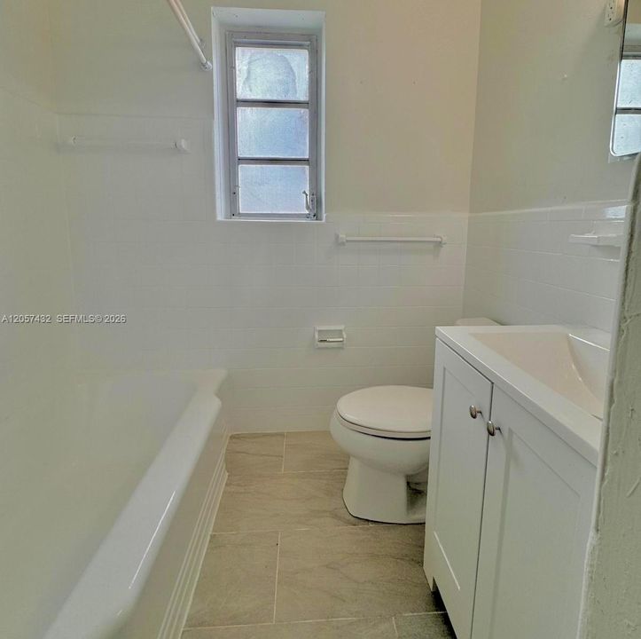 В аренду: $2,495 (2 спален, 1 ванн, 2396 Квадратных фут)