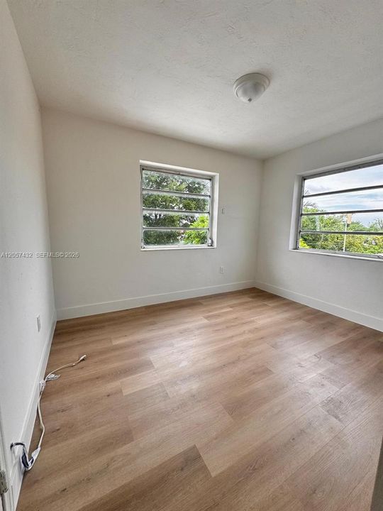 В аренду: $2,495 (2 спален, 1 ванн, 2396 Квадратных фут)